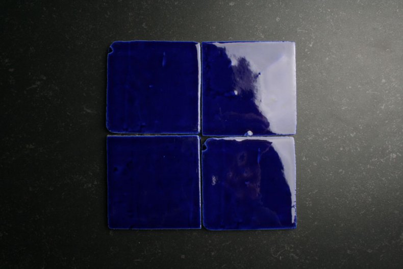 Handvorm 10x10 diep blauwe tegels