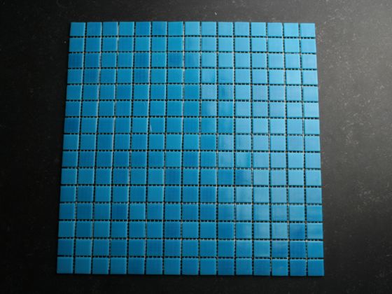 Glasmozaïek Blauw 2x2 cm.