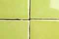 Handvorm 10x10 geel groene tegels